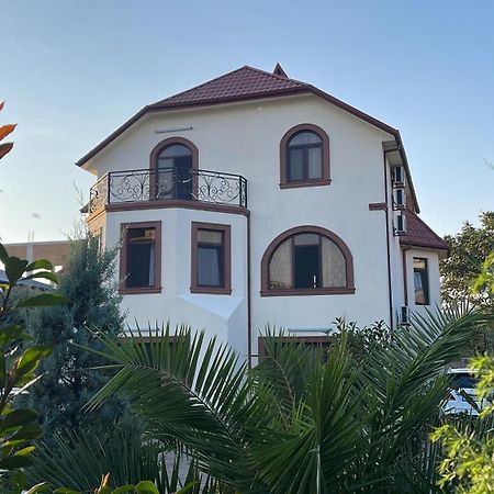 Villa Mariana Batumi Eksteriør billede