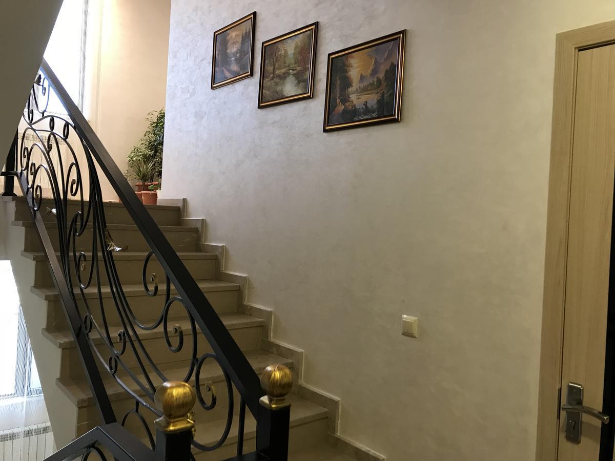 Villa Mariana Batumi Eksteriør billede