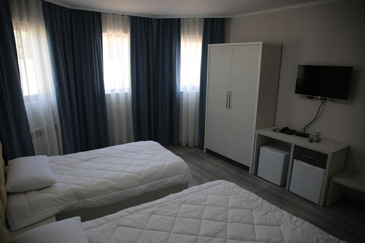Villa Mariana Batumi Eksteriør billede