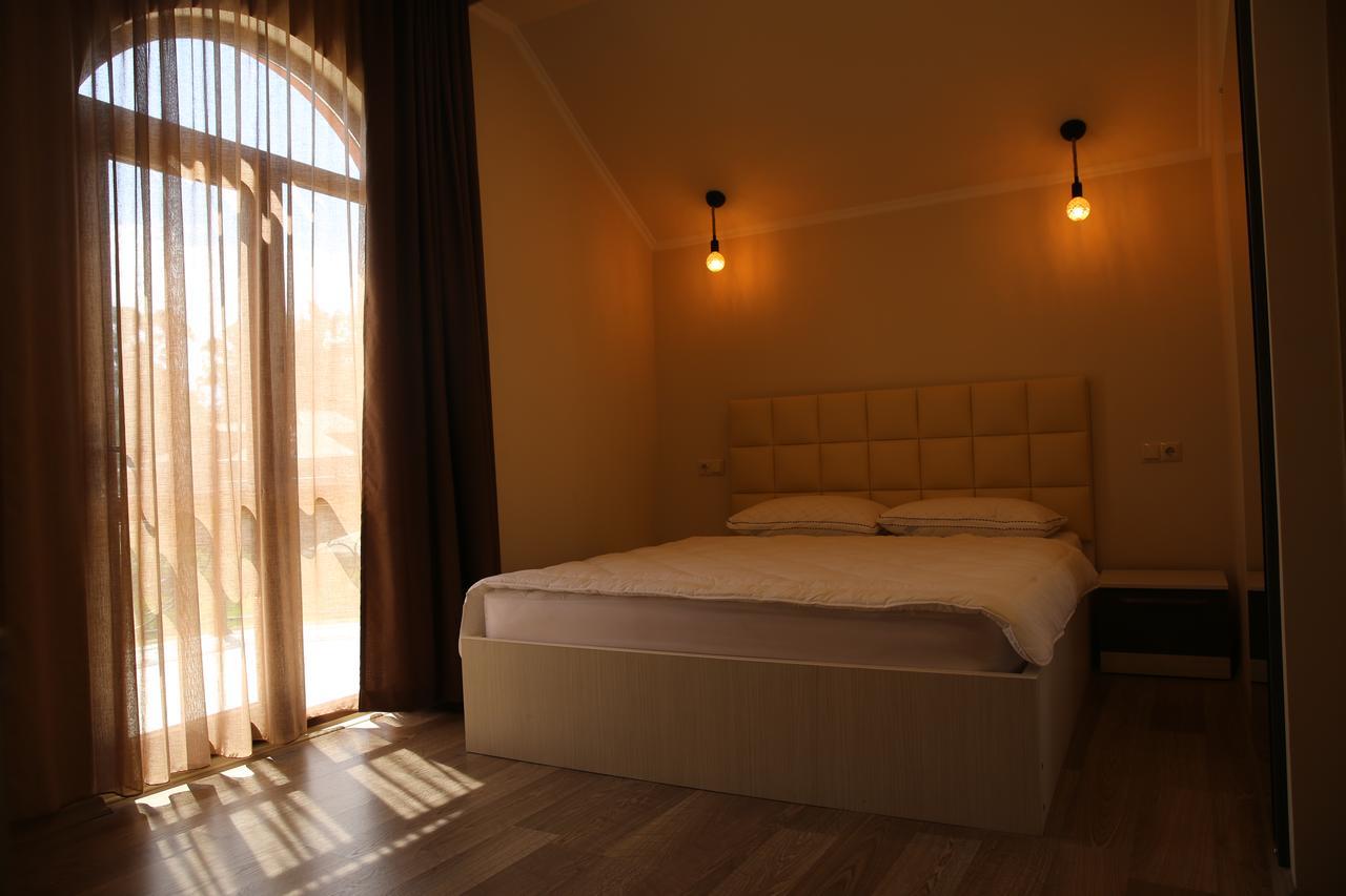 Villa Mariana Batumi Eksteriør billede